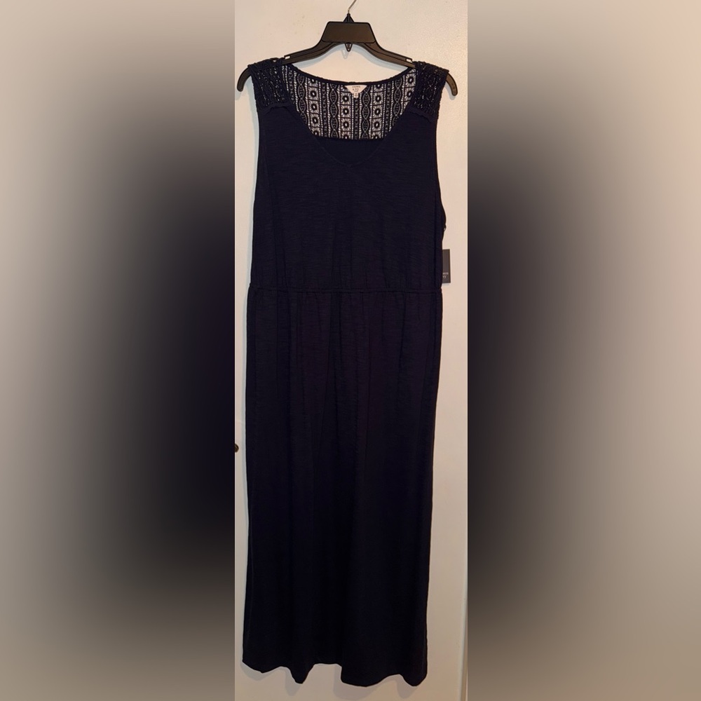 Crown and Ivy dark blue dress